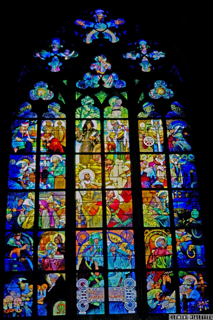2010-03-prague-cathedrale-saint-guy-vitraux-de-mucha-01.jpg